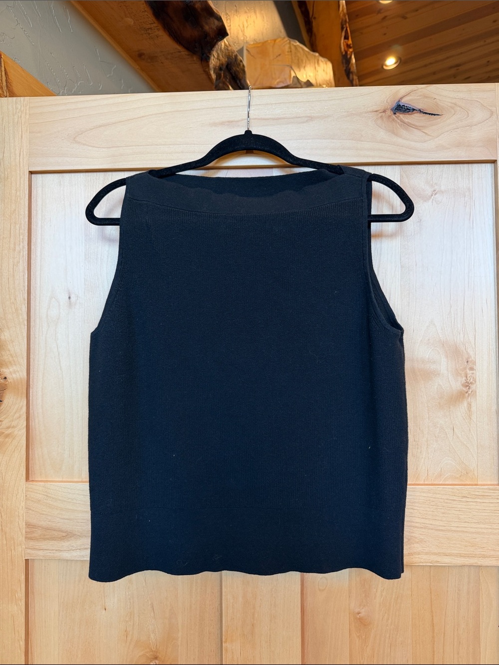 Banana Republic Factory Boat Neck Sleeveless Sweater, Black, L